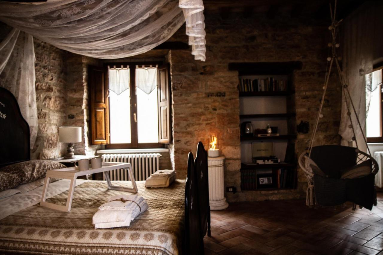 Casa Cristiano Bed & Breakfast Piobbico Ngoại thất bức ảnh